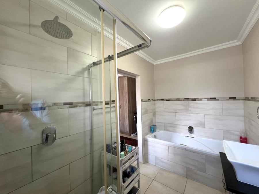 3 Bedroom Property for Sale in Fountains Estate Eastern Cape